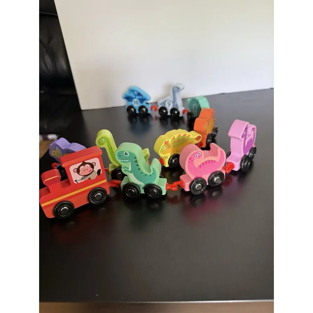Wooden Dinosaur Number Train 0-10 Complete 11 Pc Hook Together Learning Toy